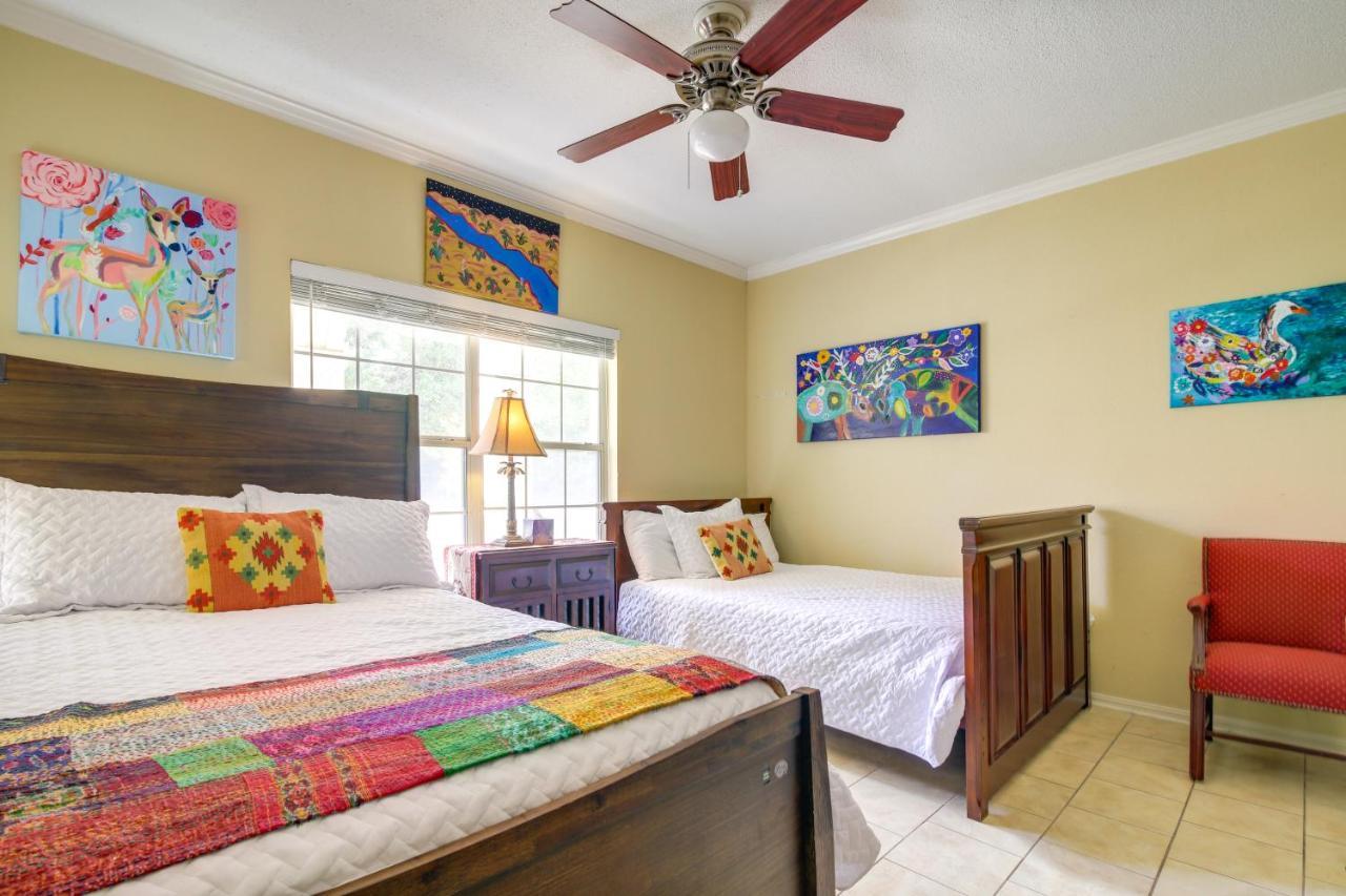 Lakefront Lago Vista Condo With Resort Amenities! Exteriör bild