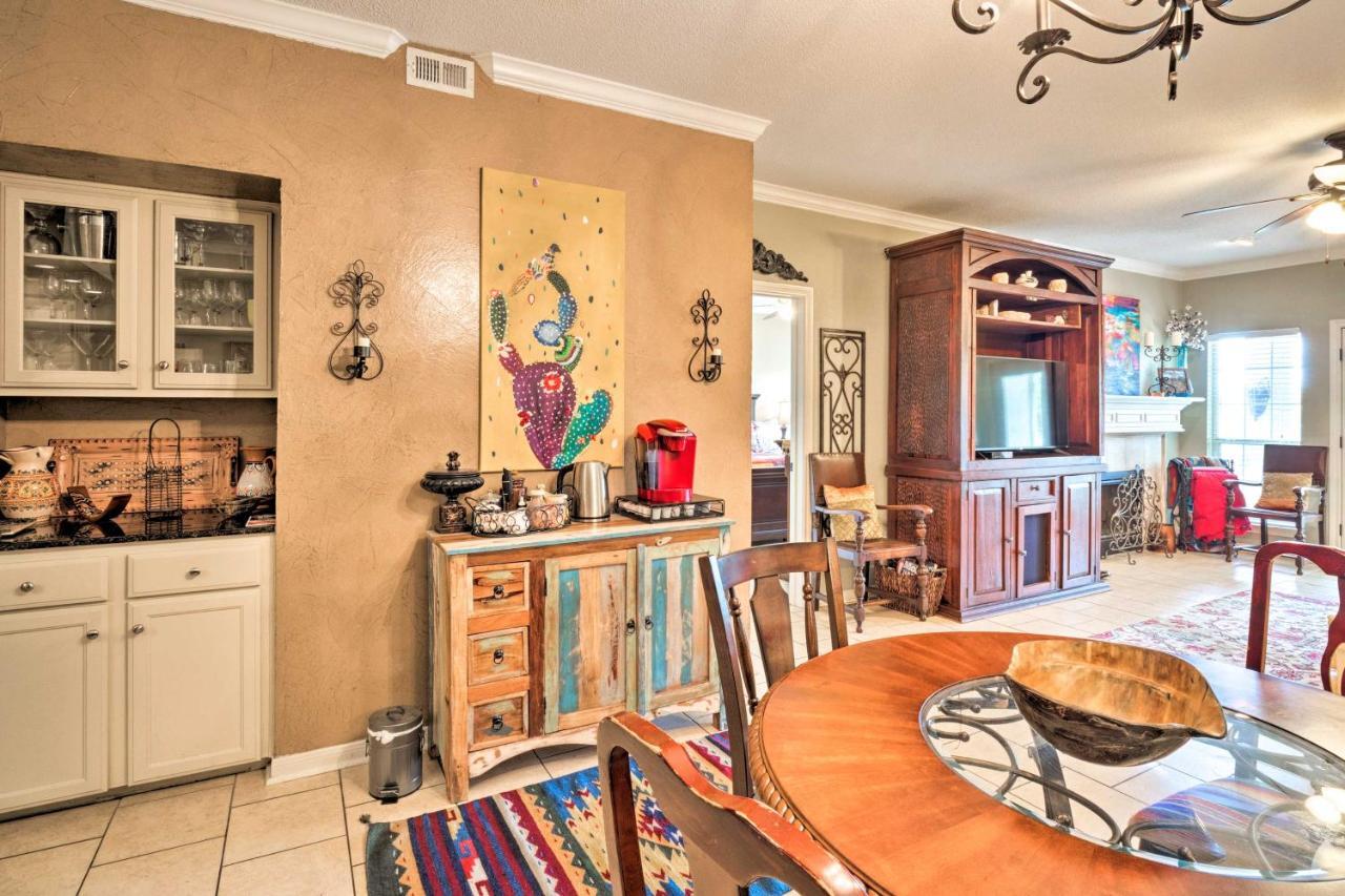 Lakefront Lago Vista Condo With Resort Amenities! Exteriör bild