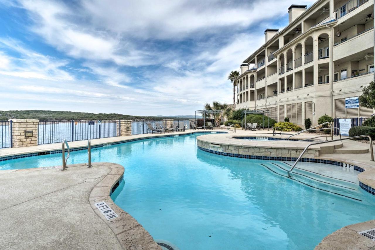 Lakefront Lago Vista Condo With Resort Amenities! Exteriör bild