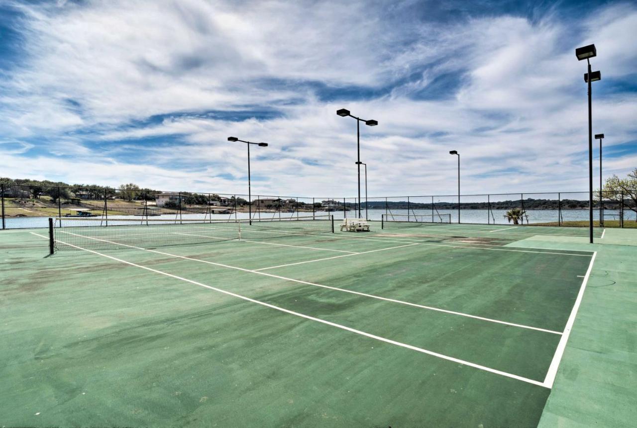 Lakefront Lago Vista Condo With Resort Amenities! Exteriör bild