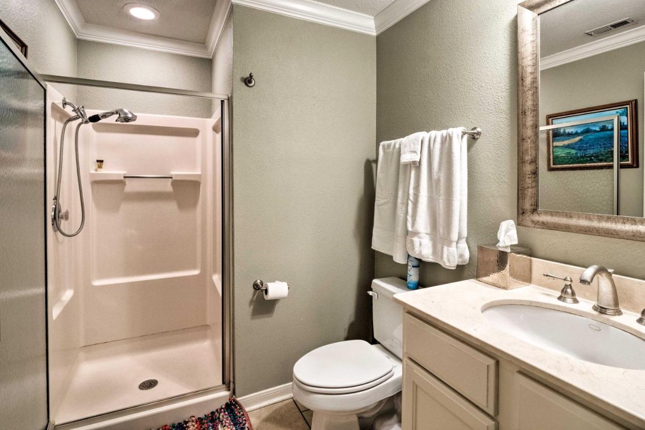 Lakefront Lago Vista Condo With Resort Amenities! Exteriör bild
